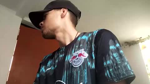 Snapshot of xkissmanx chatting on February 14, 7:54 pm davide online show from February 14, 7:54 pm