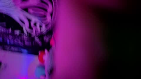 xkittymeowz online show from May 26, 9:05 am