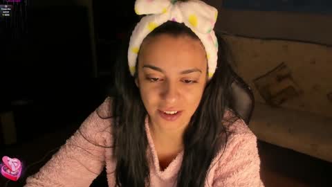 Snapshot of xlaracroftx chatting on December 24, 10:39 pm Lara online show from December 24, 10:39 pm