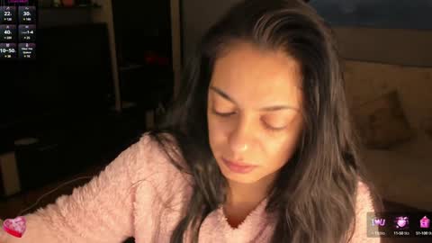 Snapshot of xlaracroftx chatting on December 26, 1:18 am Lara online show from December 26, 1:18 am