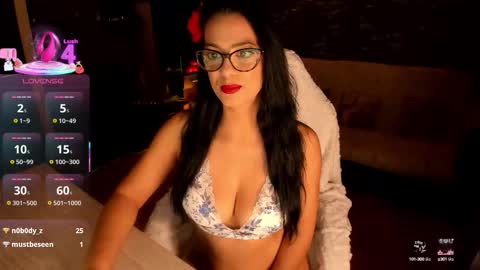 Snapshot of xlaracroftx chatting on September 22, 9:06 pm Lara online show from September 22, 9:06 pm