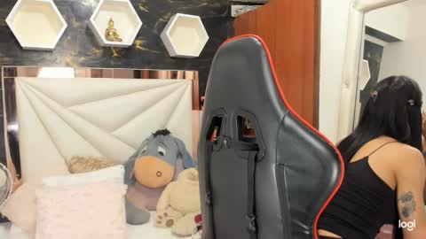 Ximena online show from December 23, 6:22 am