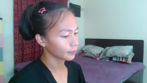 Snapshot of xlovely_destinyx chatting on February 14, 5:25 pm Alice online show from February 14, 5:25 pm