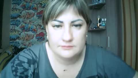 Snapshot of xlucywowx chatting on October 4, 8:23 am xLucyWowx online show from October 4, 8:23 am
