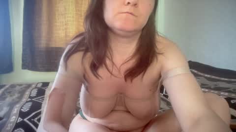 Snapshot of xlunasexyx chatting on April 5, 12:13 pm Luna online show from April 5, 12:13 pm