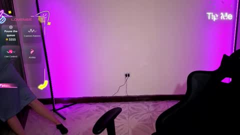 MiaLozano online show from October 5, 9:18 am