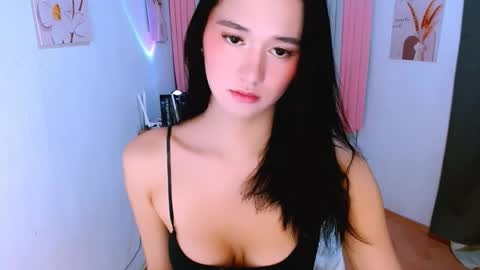 xmissalison online show from April 1, 10:29 pm