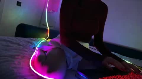 XMollyLoveX online show from March 21, 6:33 pm