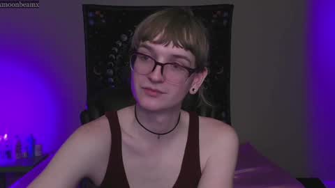 Snapshot of xmoonbeamx chatting on December 10, 3:41 am Luna online show from December 10, 3:41 am