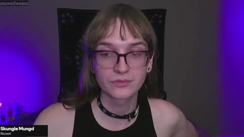 Snapshot of xmoonbeamx chatting on December 12, 5:31 am Luna online show from December 12, 5:31 am