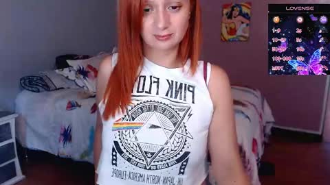 Snapshot of xnathashax1 chatting on April 1, 10:18 pm luciana online show from April 1, 10:18 pm