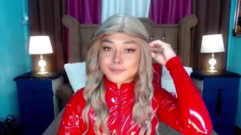 Hailey online show from December 18, 3:11 pm