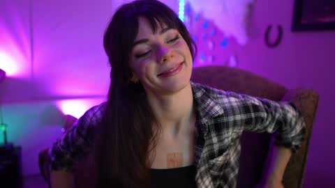 Bella Bondai online show from December 19, 12:23 pm