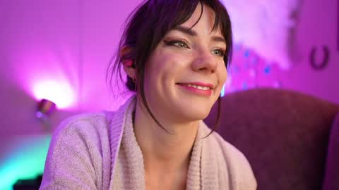 Bella Bondai online show from December 21, 9:12 am