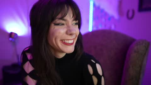 Bella Bondai online show from January 12, 3:25 pm