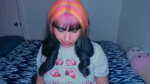 Snapshot of xocurvyrae chatting on December 4, 2:37 pm Rae online show from December 4, 2:37 pm