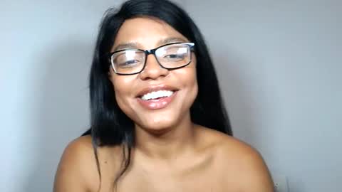 Xoee Winters online show from December 16, 1:38 pm