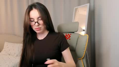 Jane online show from March 19, 8:02 pm