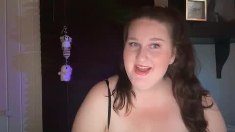 xopeachybaby online show from May 10, 5:34 am