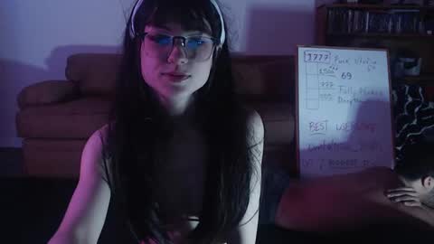 Snapshot of xovivi chatting on January 18, 6:56 am Vivienne online show from January 18, 6:56 am