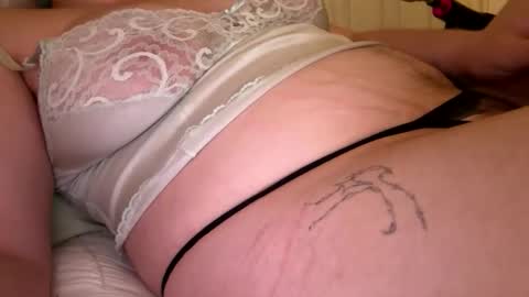 xoxozaychik online show from May 19, 3:02 am