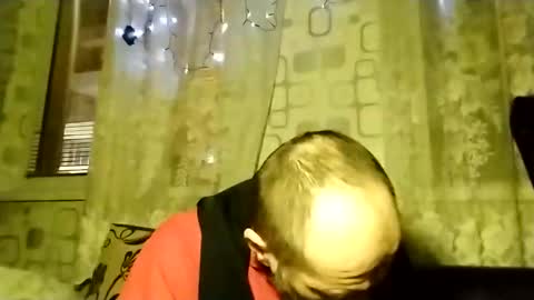 xploid1982 online show from December 5, 4:21 am