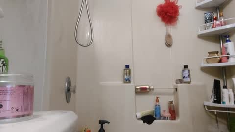 Snapshot of xploringus1 chatting on January 2, 3:19 pm Xploringus online show from January 2, 3:19 pm