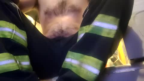 Snapshot of xploringus1 chatting on October 22, 2:28 pm Xploringus online show from October 22, 2:28 pm