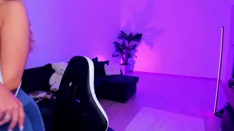 xpuka online show from March 13, 6:25 pm