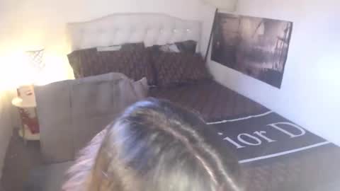 Snapshot of xqueenyasiandomcumx chatting on September 21, 8:38 am address me as QUEEN NINA A Little Bit of ANGELIC FACE with a Wild Demonic Side online show from September 21, 8:38 am