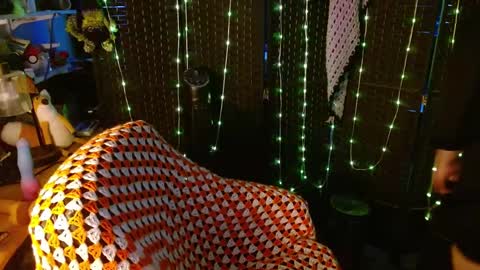 Snapshot of xredbanshee chatting on January 18, 5:20 am xredbanshee online show from January 18, 5:20 am