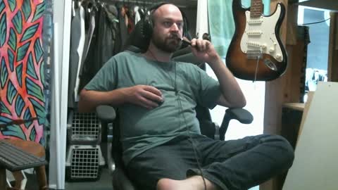 Red online show from December 8, 2:28 am