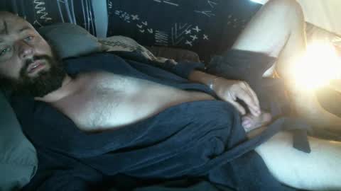 Red online show from February 16, 6:43 pm