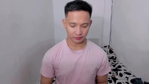 xsebastian19 online show from January 9, 2:43 am