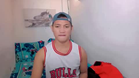 xsebastian19 online show from December 16, 11:43 pm