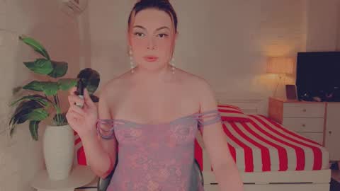 Snapshot of xseductivemichellex chatting on February 26, 7:53 am Michelle online show from February 26, 7:53 am