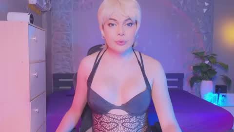Michelle online show from May 13, 9:06 am