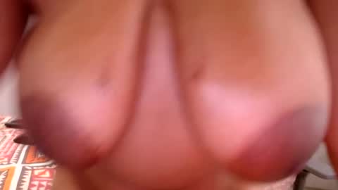 Snapshot of xspiketeex chatting on February 21, 2:59 pm spykeXtee online show from February 21, 2:59 pm