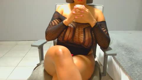 spykeXtee online show from April 25, 6:05 am