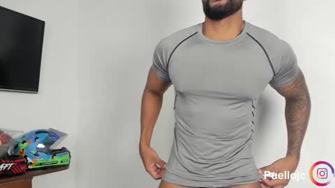 Snapshot of xtipp3r chatting on March 13, 11:39 am Stipp3r online show from March 13, 11:39 am