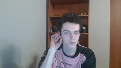 traqqq online show from October 14, 7:36 pm