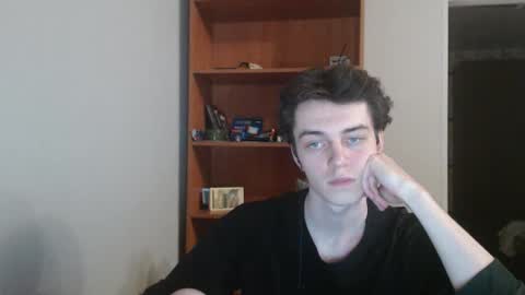 traqqq online show from November 21, 7:56 pm