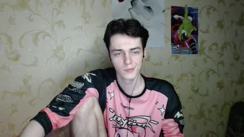 traqqq online show from February 16, 8:49 pm