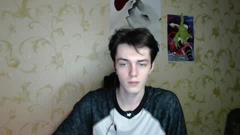 traqqq online show from February 21, 8:10 pm