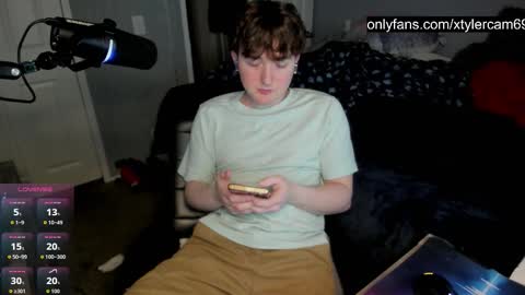 xtylercam69 online show from February 17, 12:51 am