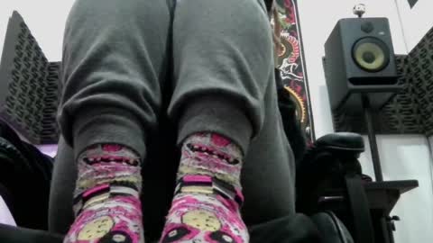 xviolettx online show from May 18, 2:51 am