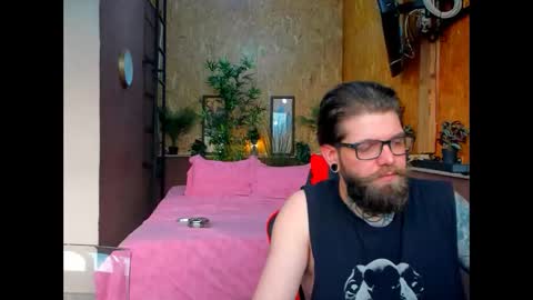 Snapshot of xwildhearts chatting on April 4, 2:58 pm xwildhearts online show from April 4, 2:58 pm