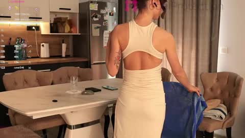FrancyStepmom and YStepson    INTERESTED IN A GIRL-GIRL COLLABORATION  TEXT ME HERE  or INSTAGRAM online show from May 16, 11:09 am