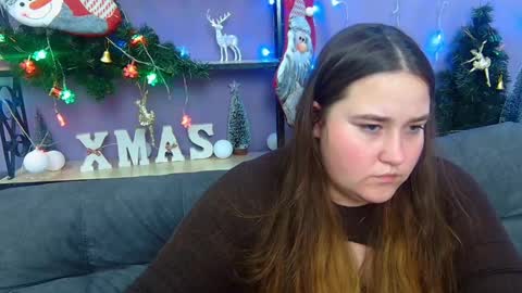 xx daniella xx online show from December 17, 3:39 am