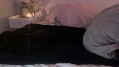 Lily online show from May 16, 8:18 pm